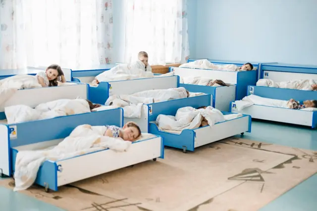 Тихий час в спальне